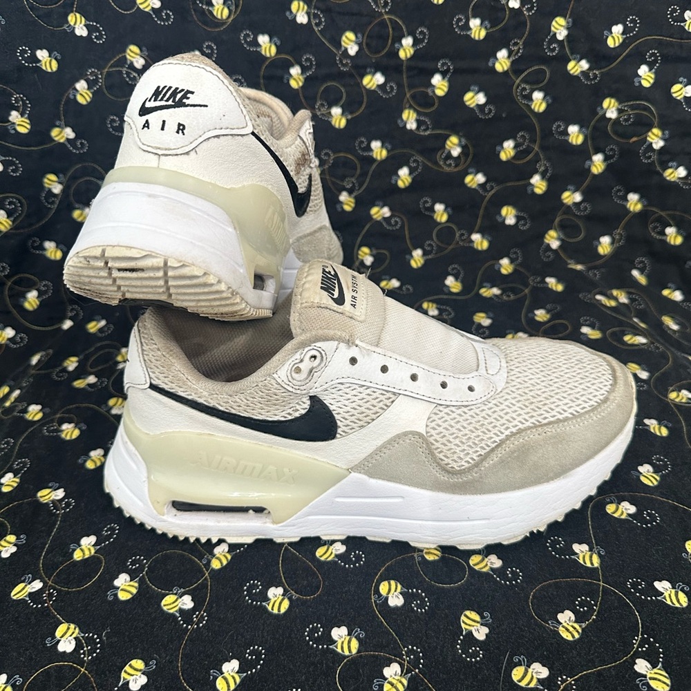 Women’s Nike 7.5